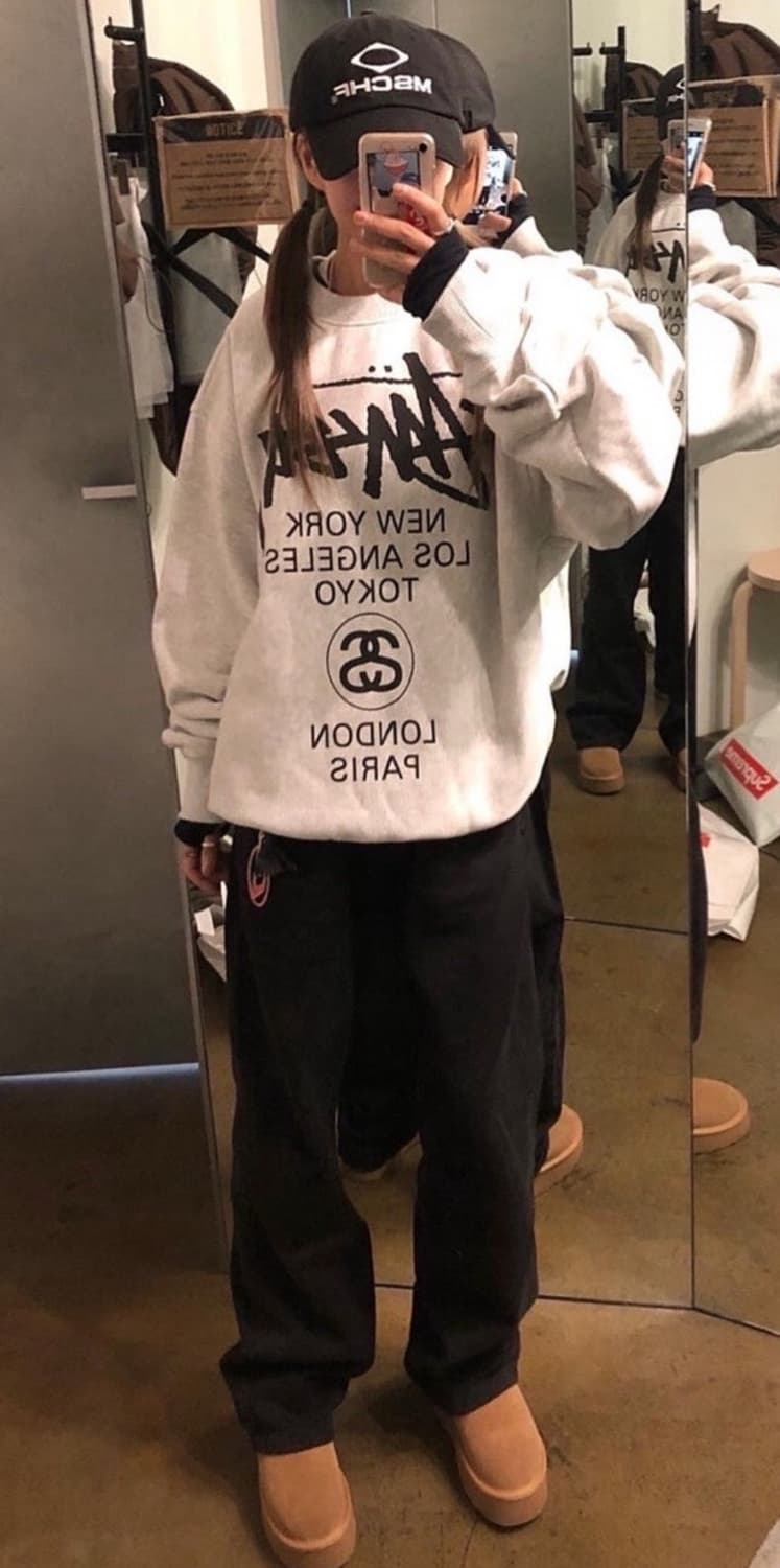 스투시 월드투어 맨투맨 상태좋음 상품이미지3