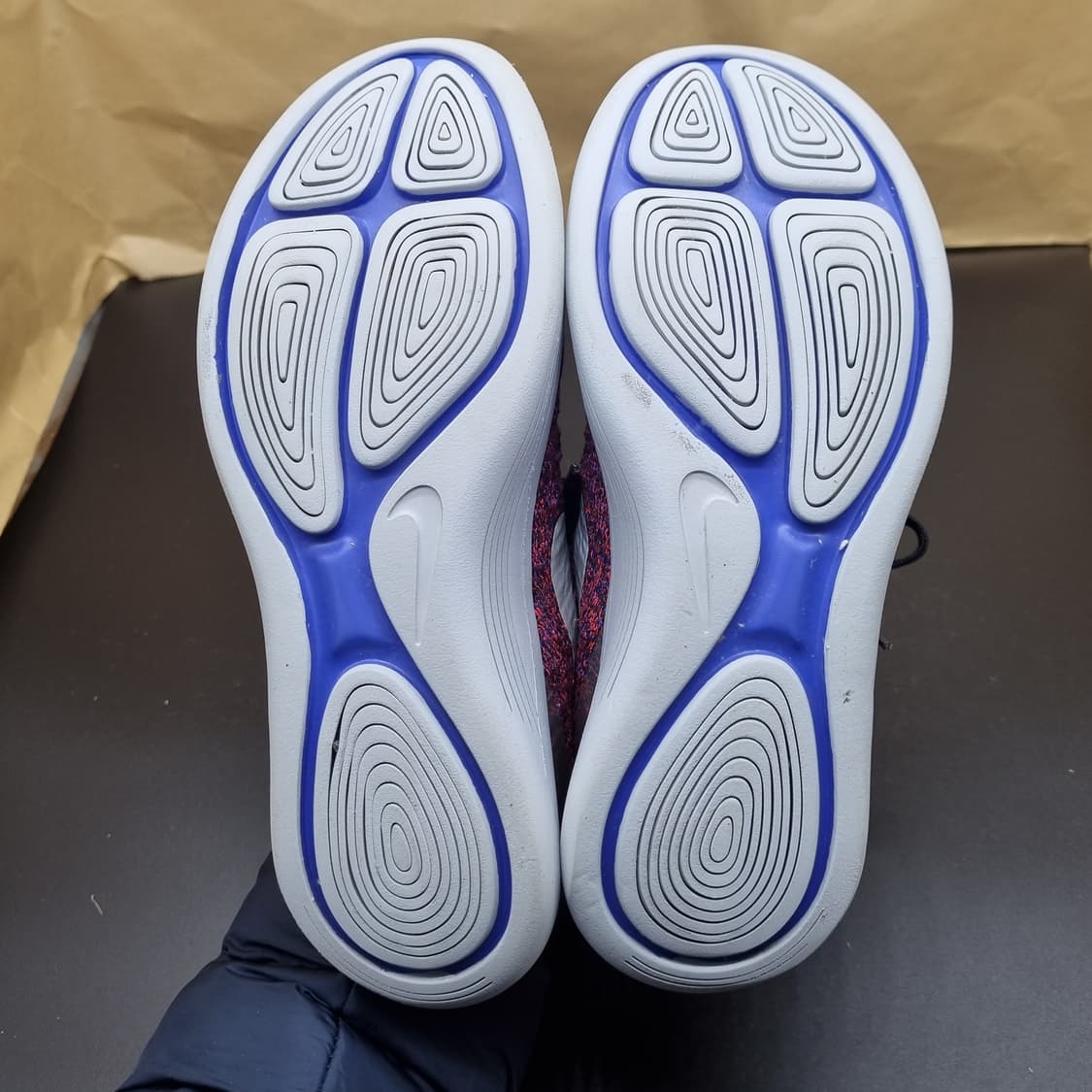 나이키 루나 에픽로우 플라이니트2 240 상품이미지3