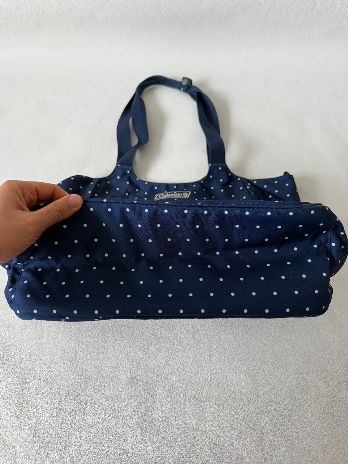 콜맨(Coleman) 도트 숄더백 상품이미지4