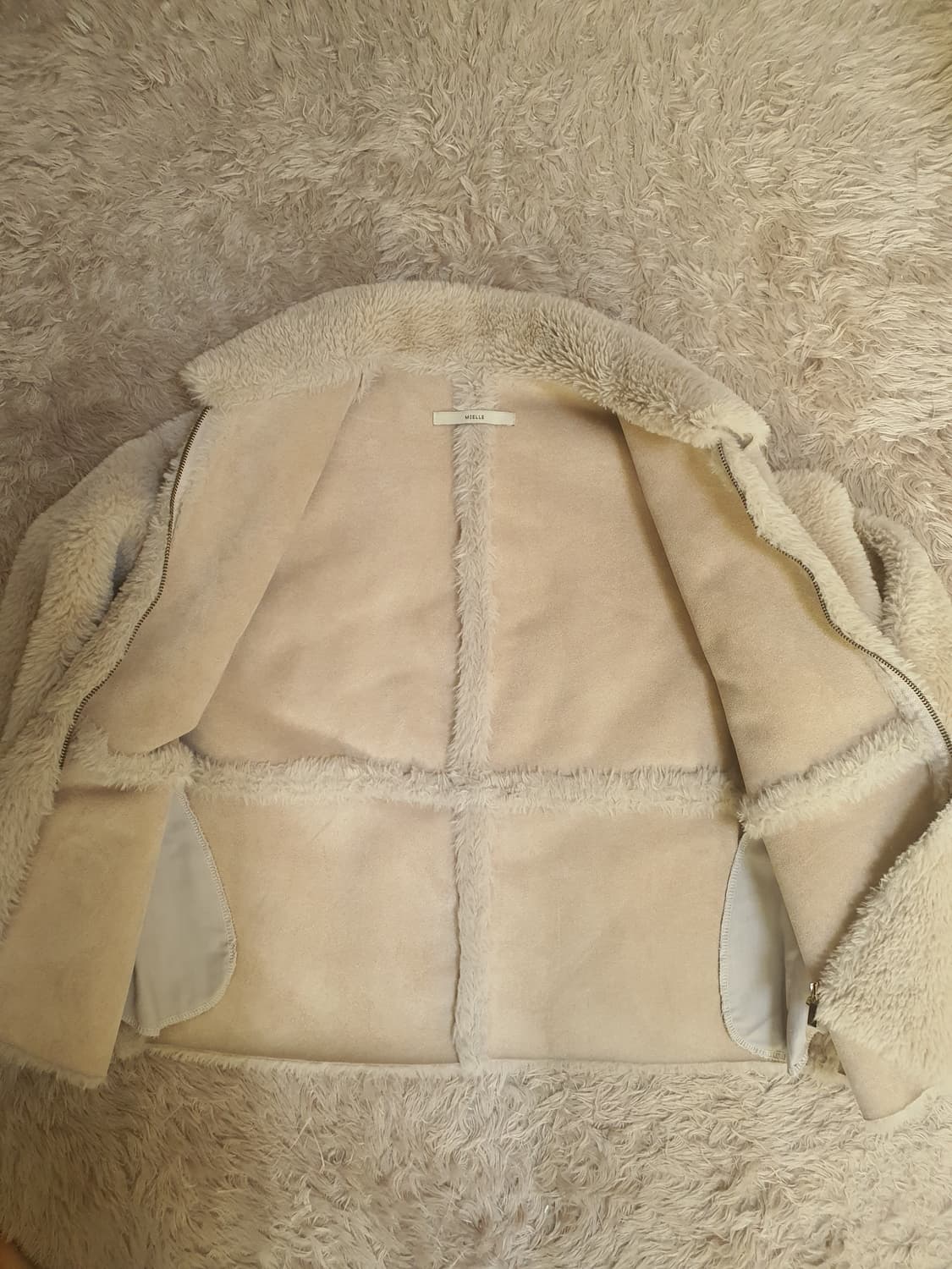 미엘 퍼 자켓 상태 굿  사이즈 55~66 상품이미지3