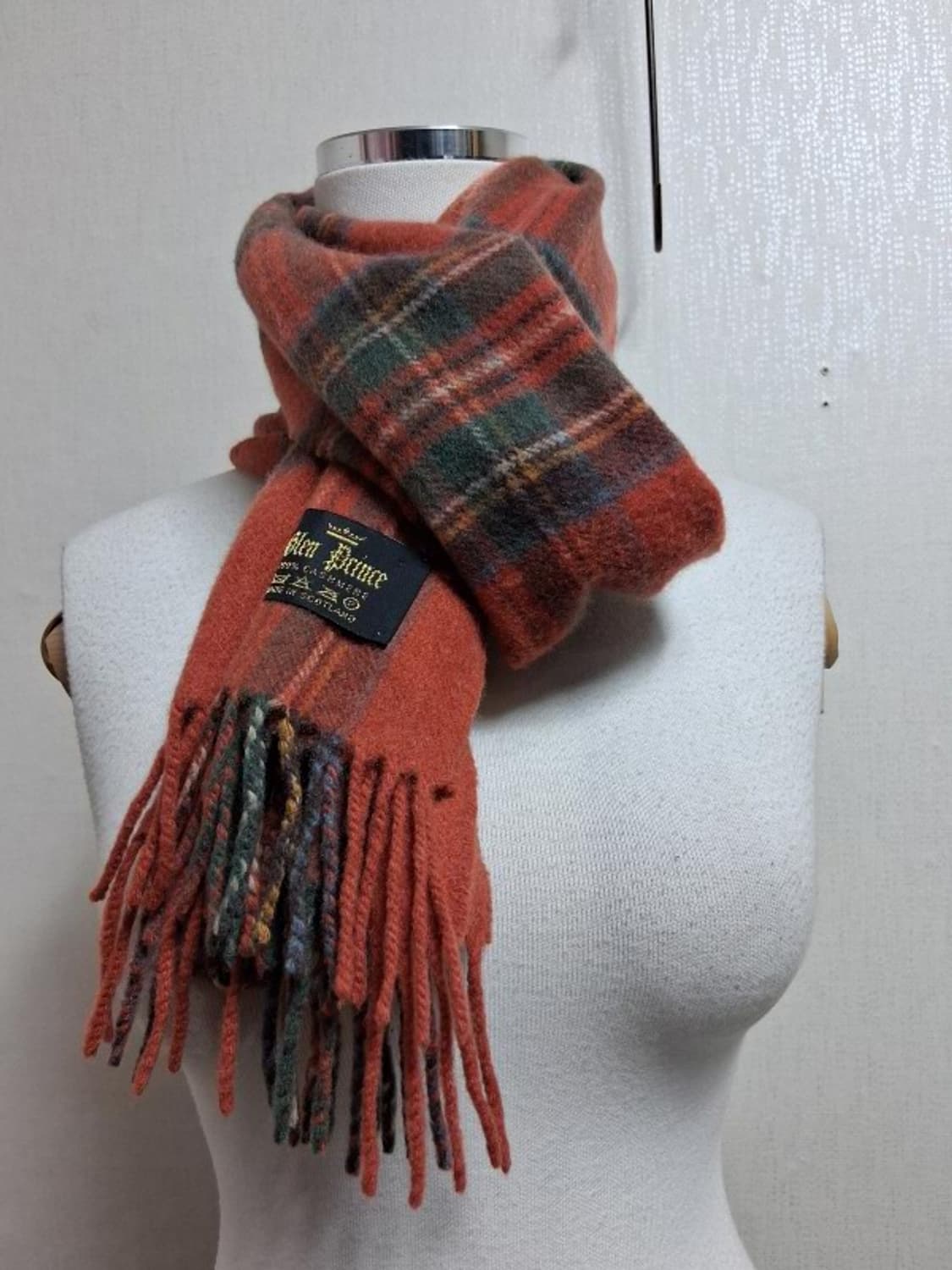 스코틀랜드 글렌프린스 100% 캐시미어머플러 남여공용
스콜틀랜드산 상품이미지2