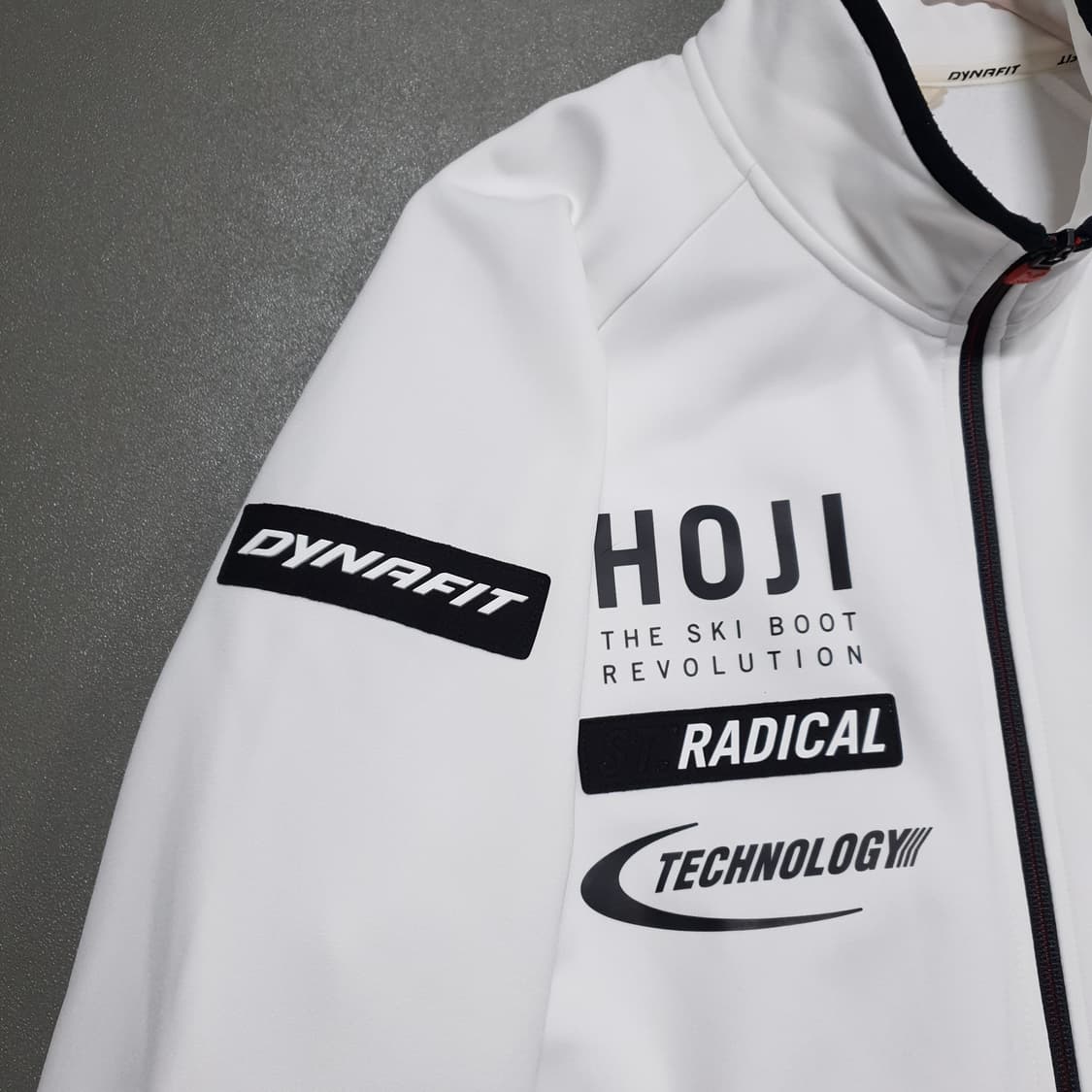 2XL (110) 다이나핏 히어로 TR 슈트 화이트 턴잇업 트랙탑 져지 상품이미지4