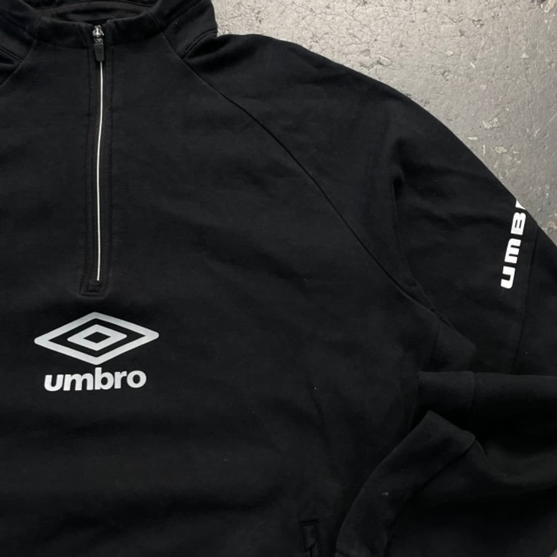 105 엄브로 반집업 맨투맨  상품이미지2