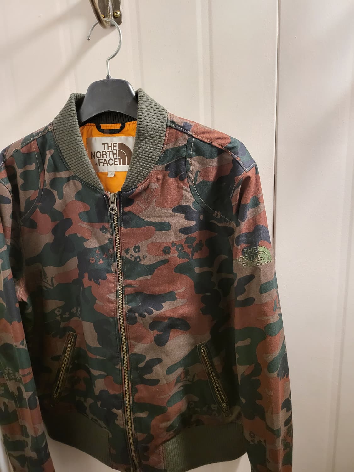 [85]노스페이스 카모 봄버 자켓  상품이미지2