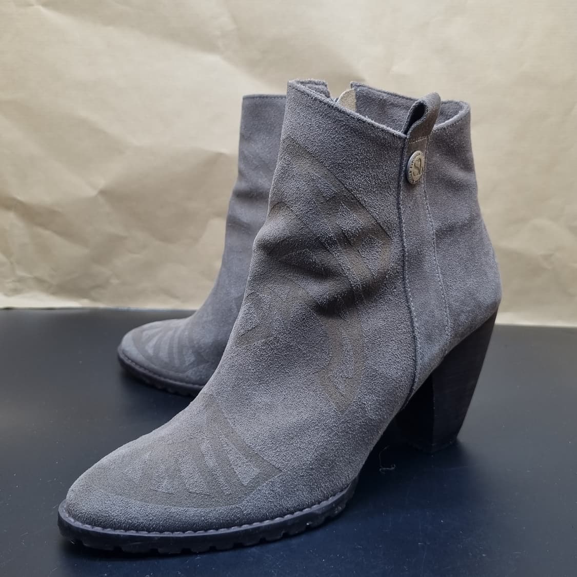 슈콤마보니 여성앵클부츠 36 230 굽8 상품이미지1