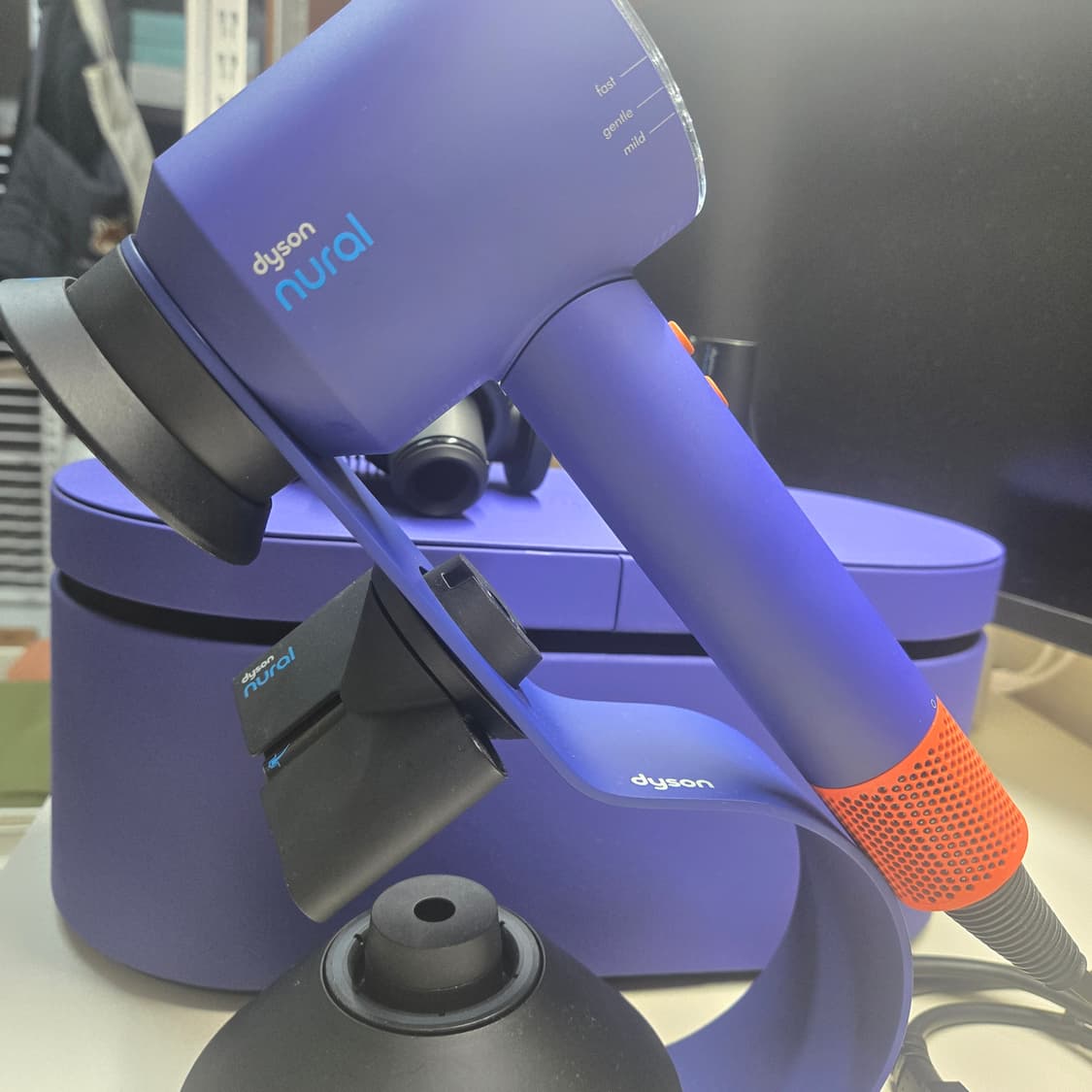 다이슨 슈퍼소닉 뉴럴 빈카블루/토파즈+스탠드 상품이미지2