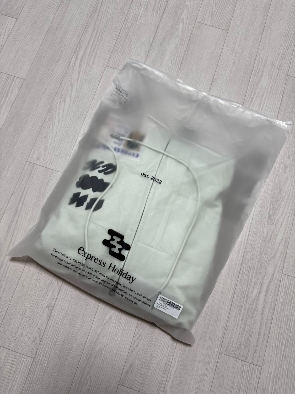 익스프레스홀리데이 패스포트 후드집업 상품이미지4