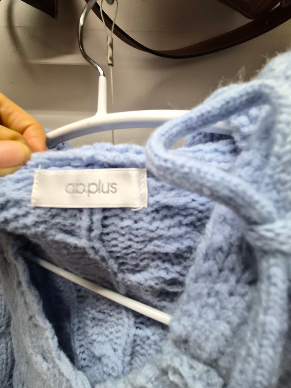 럭키슈에뜨 체크코트. abplus 케이블 후드니트 상품이미지8