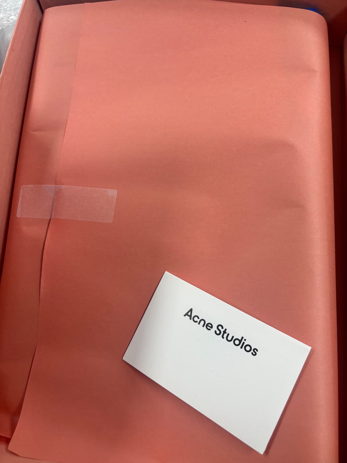 아크네 스튜디오 프린지 머플러 로얄 블루 수지 머플러 미개봉판매 상품이미지2