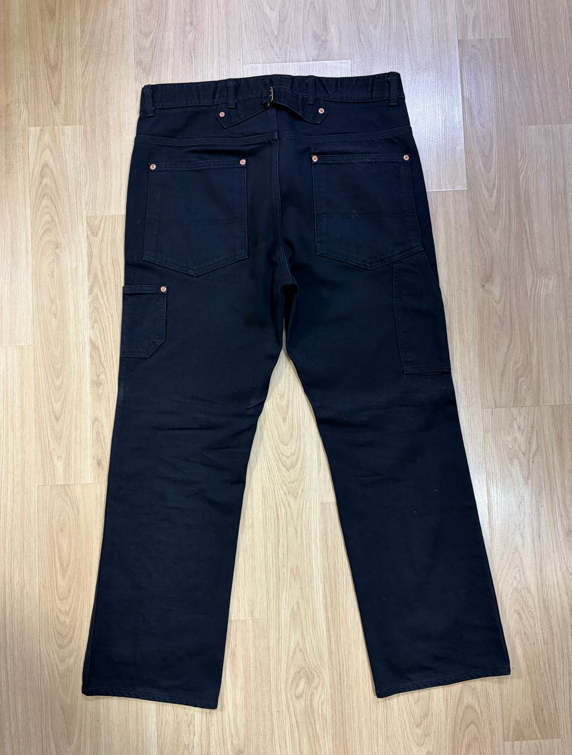 [L] 블랙아웃 피어스 컬러러 셀비지 워크팬츠 블랙 상품이미지2