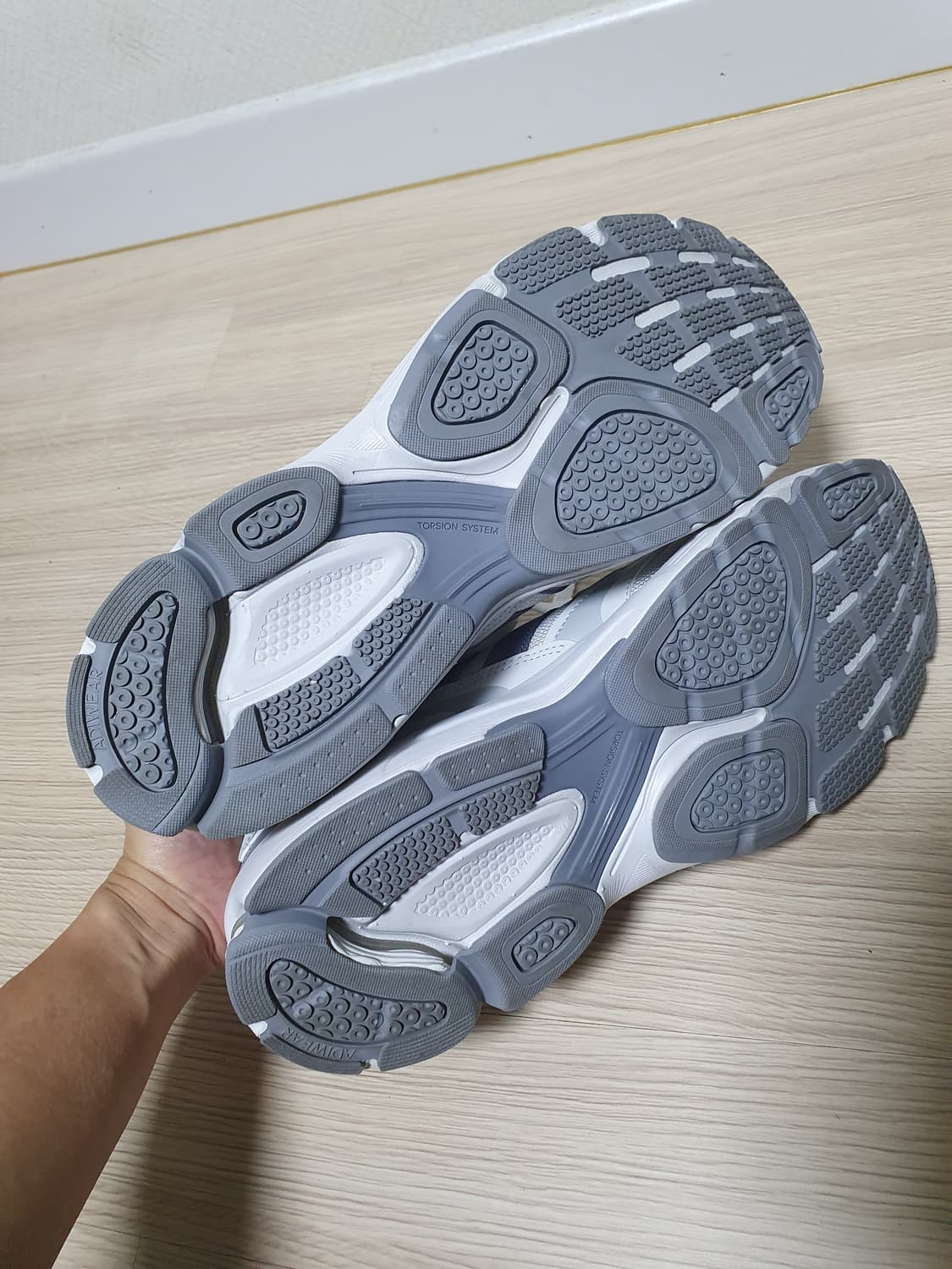 아디다스 스피리테인 2000 운동화 300 상품이미지8