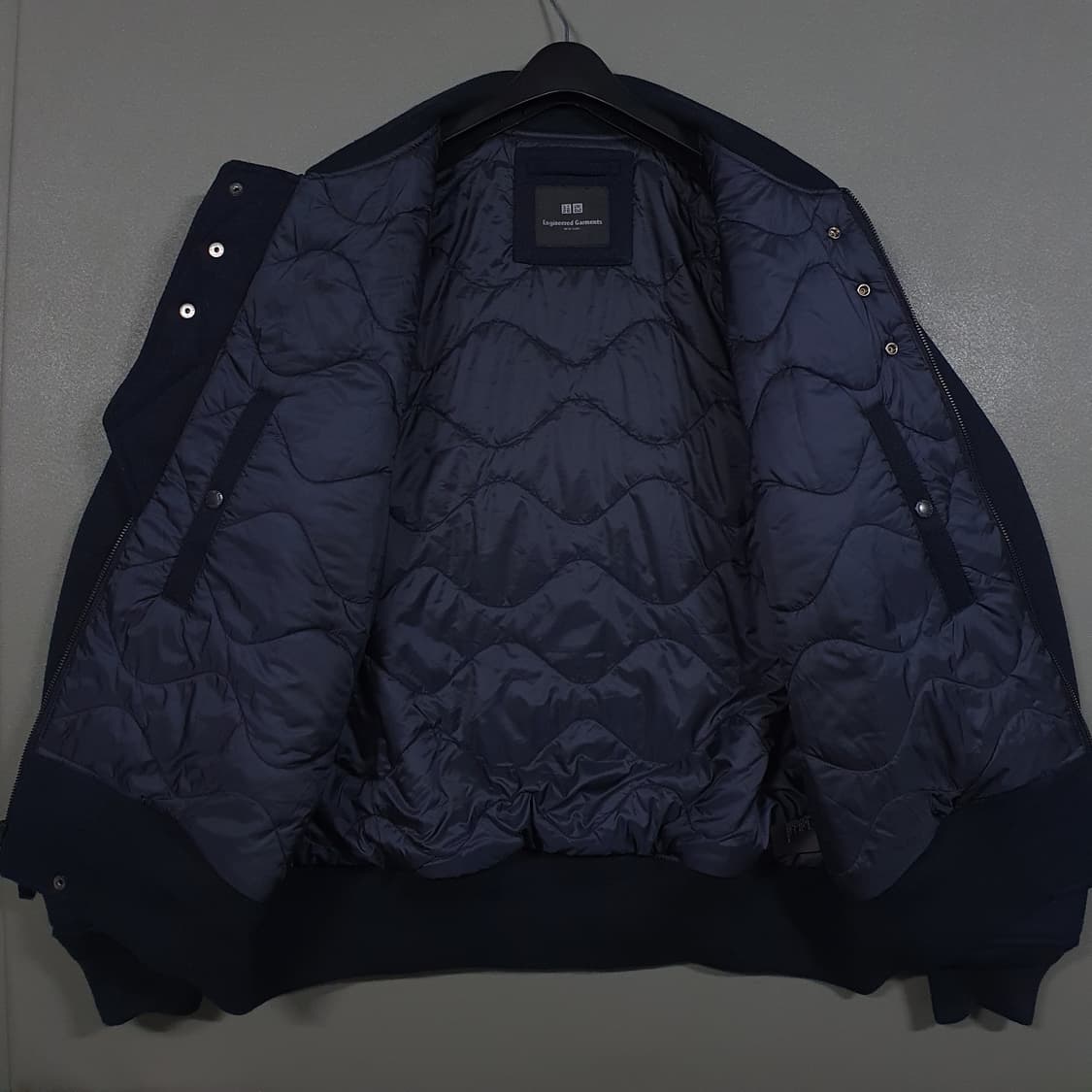 새제품급 L) 유니클로 엔지니어드가먼츠 엔가 퍼프테크 블루종 자켓 네이비 상품이미지6
