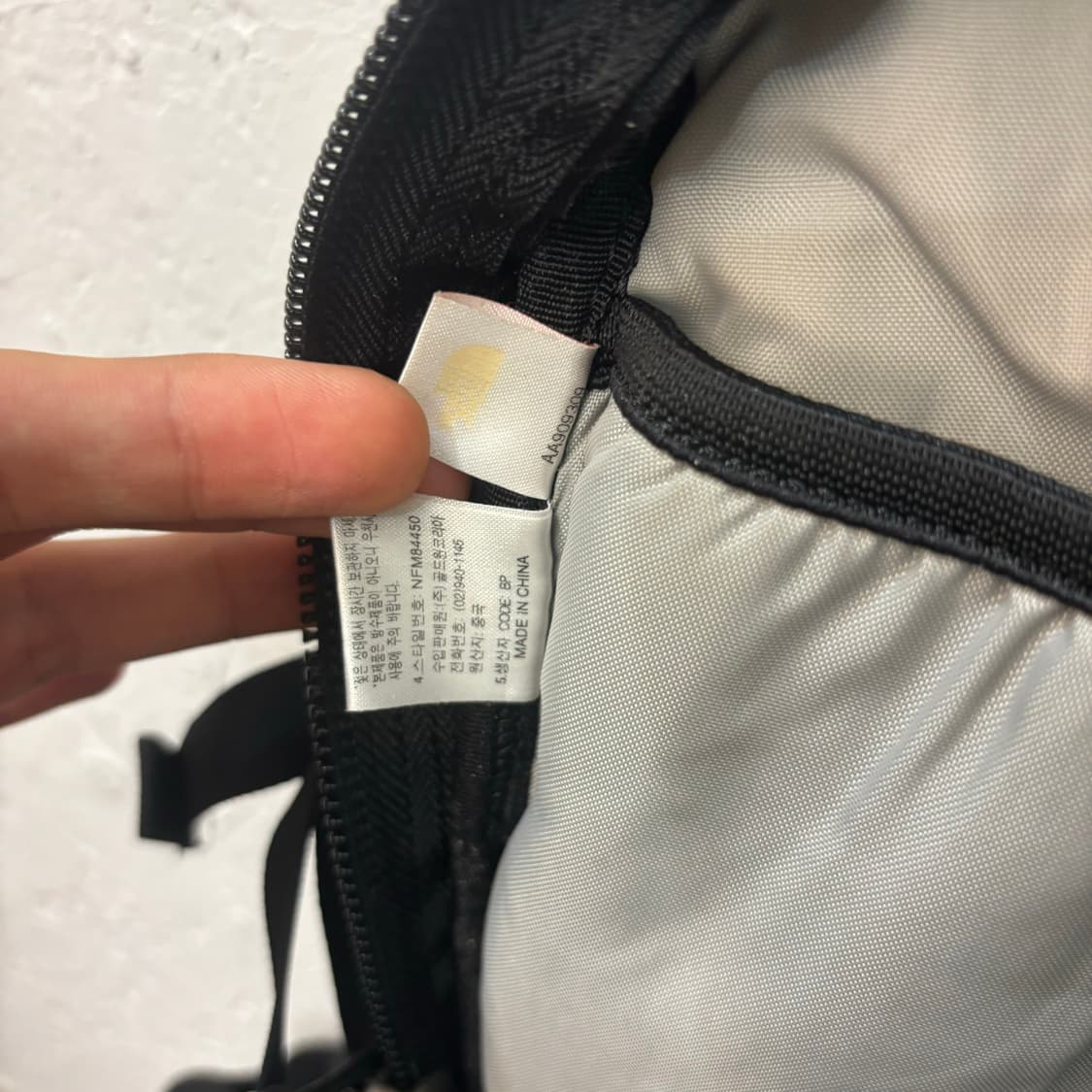 노스페이스 레콘 30L 블랙 백팩 OS 상품이미지8