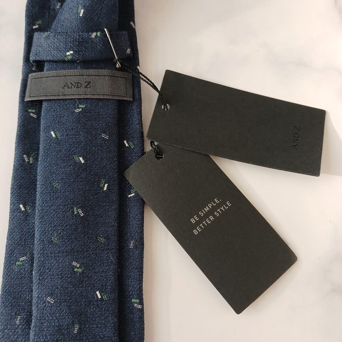 앤드지 실크 혼방 네이비 미니 패턴 넥타이 7cm 새제품 A19442
 상품이미지7