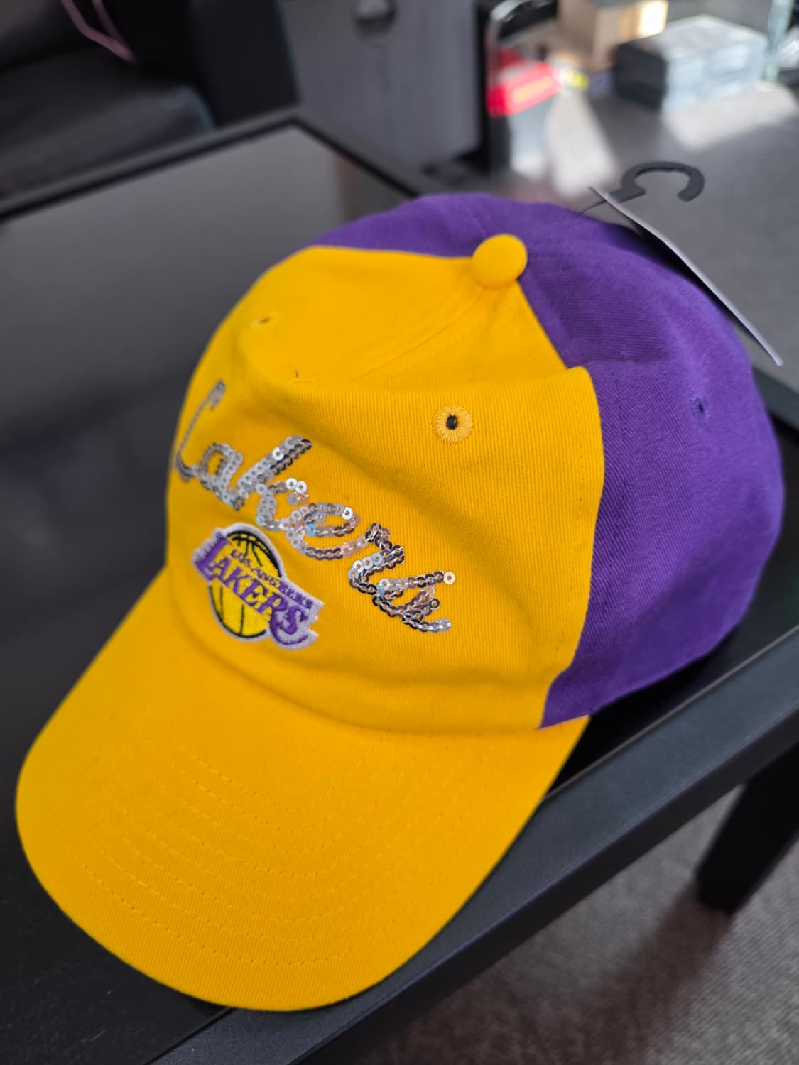[새제품] NBA LA레이커스 스팽글 로고 볼캡 상품이미지1