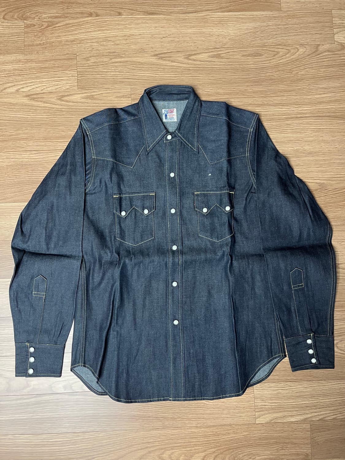 리바이스 빈티지 클로딩 LVC 1955쏘우투스Sawtooth 데님 셔츠  상품이미지2