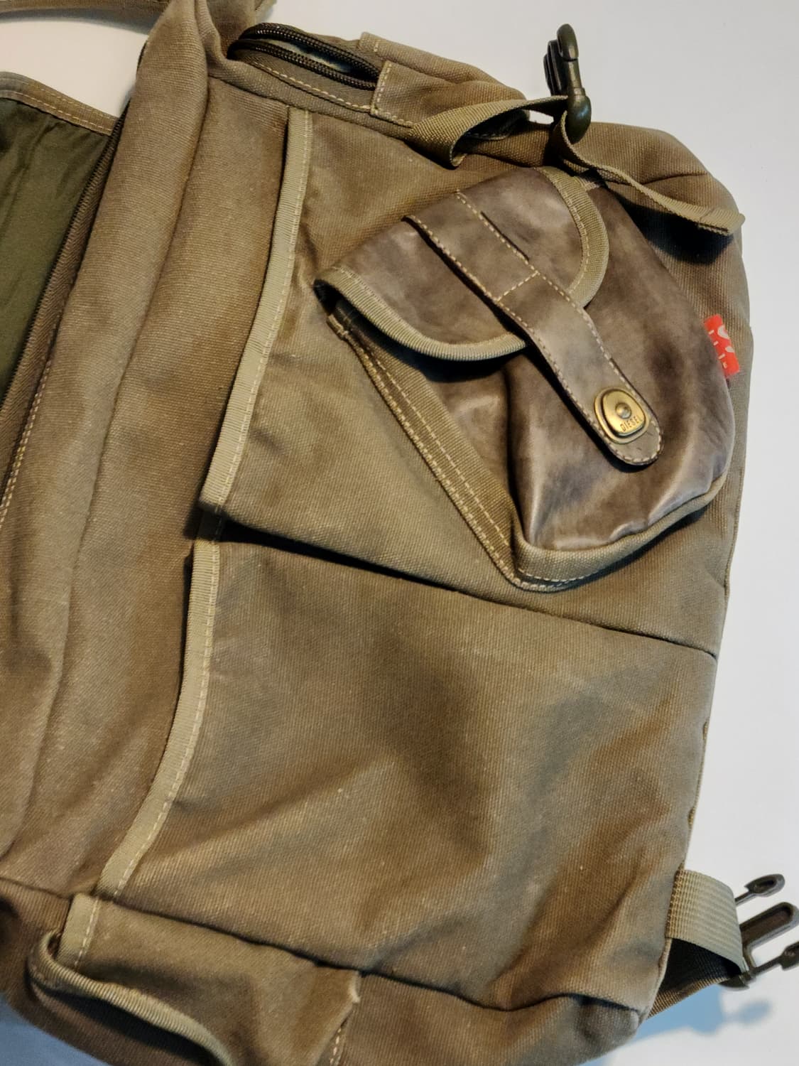 DIESEL 디젤 밀리터리 풍 크로스백 메신저백 상품이미지6