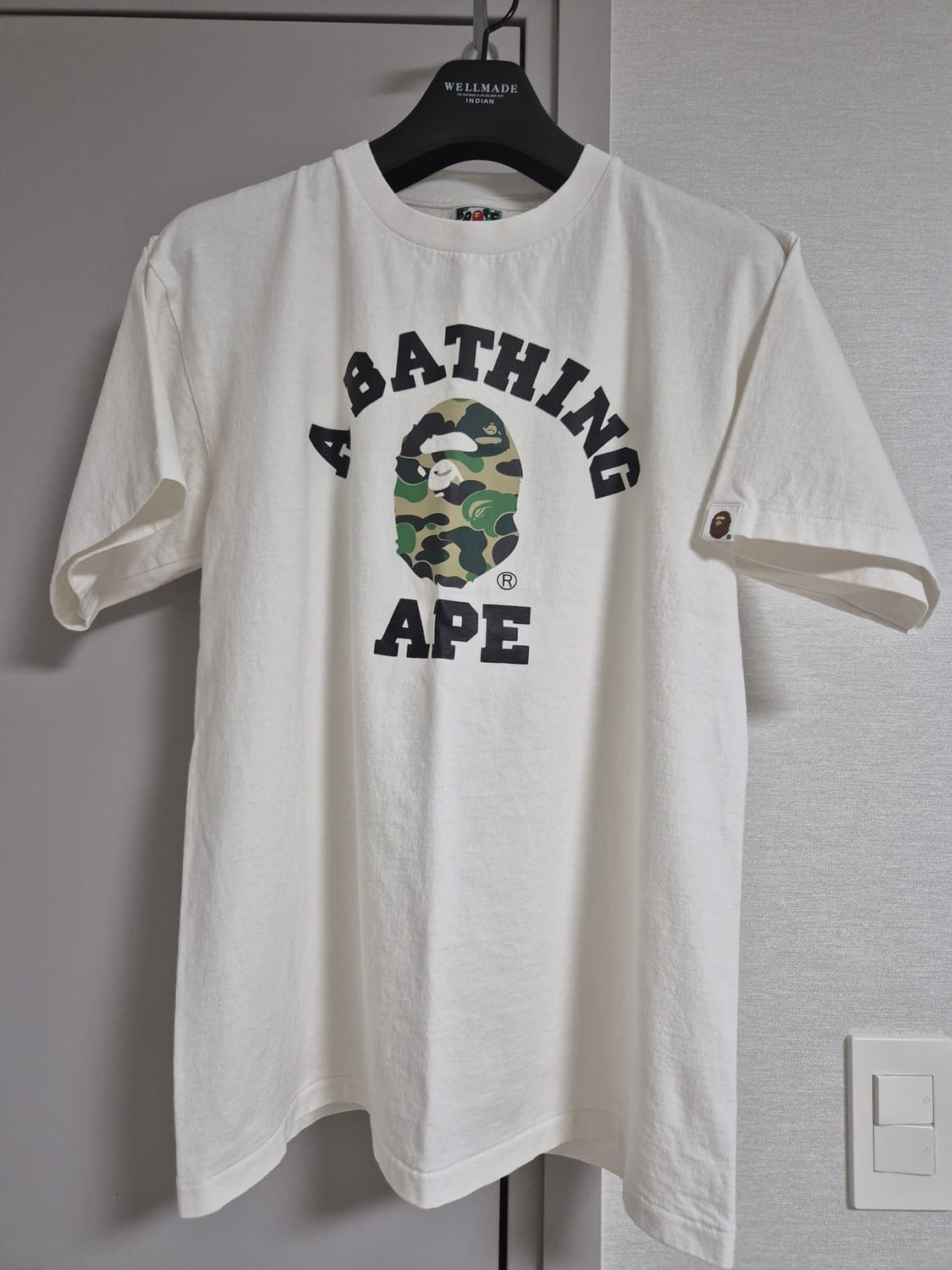[L] 베이프 ABC 카모 컬리지 티셔츠 화이트 그린 상품이미지2
