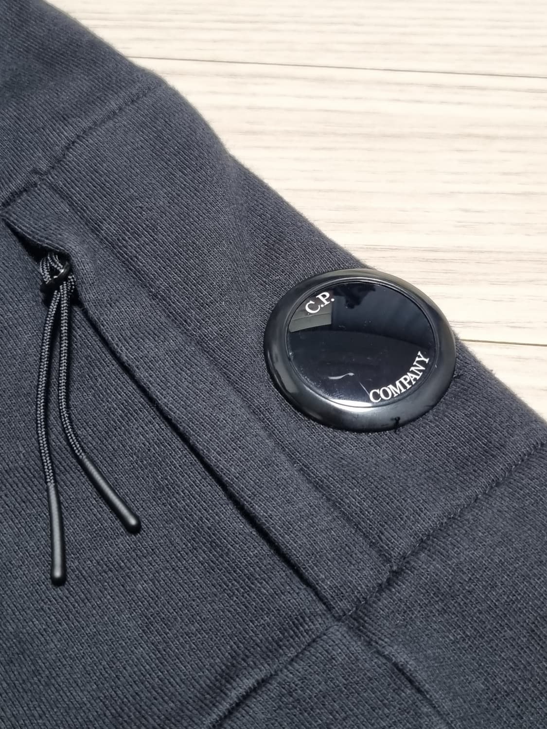 cp컴퍼니 지퍼디테일 맨투맨 상품이미지5