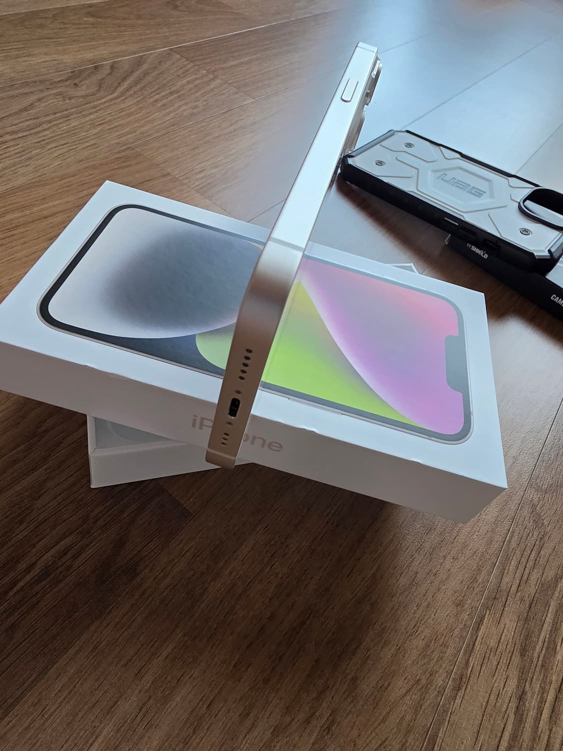 [특A급] 아이폰 14(128) 풀박스+UAG 정품케이스 상품이미지6