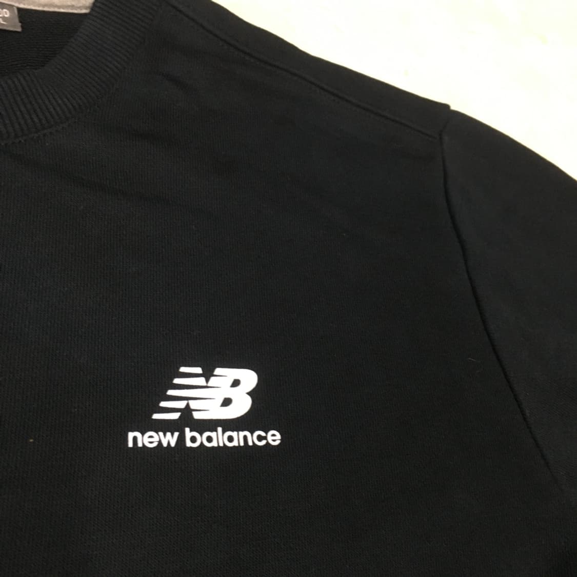 뉴발란스 베이직 맨투맨  DD05 상품이미지2