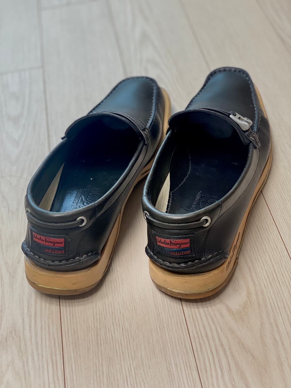 페라가모 여성용 가죽 보트슈즈 네이비 245~250mm사이즈 상품이미지2