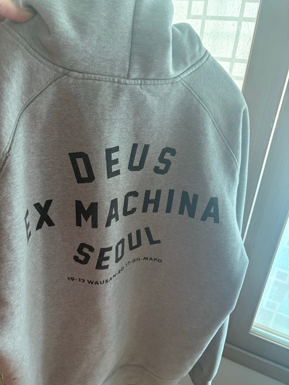 데우스 후드티 팔아요 상품이미지2