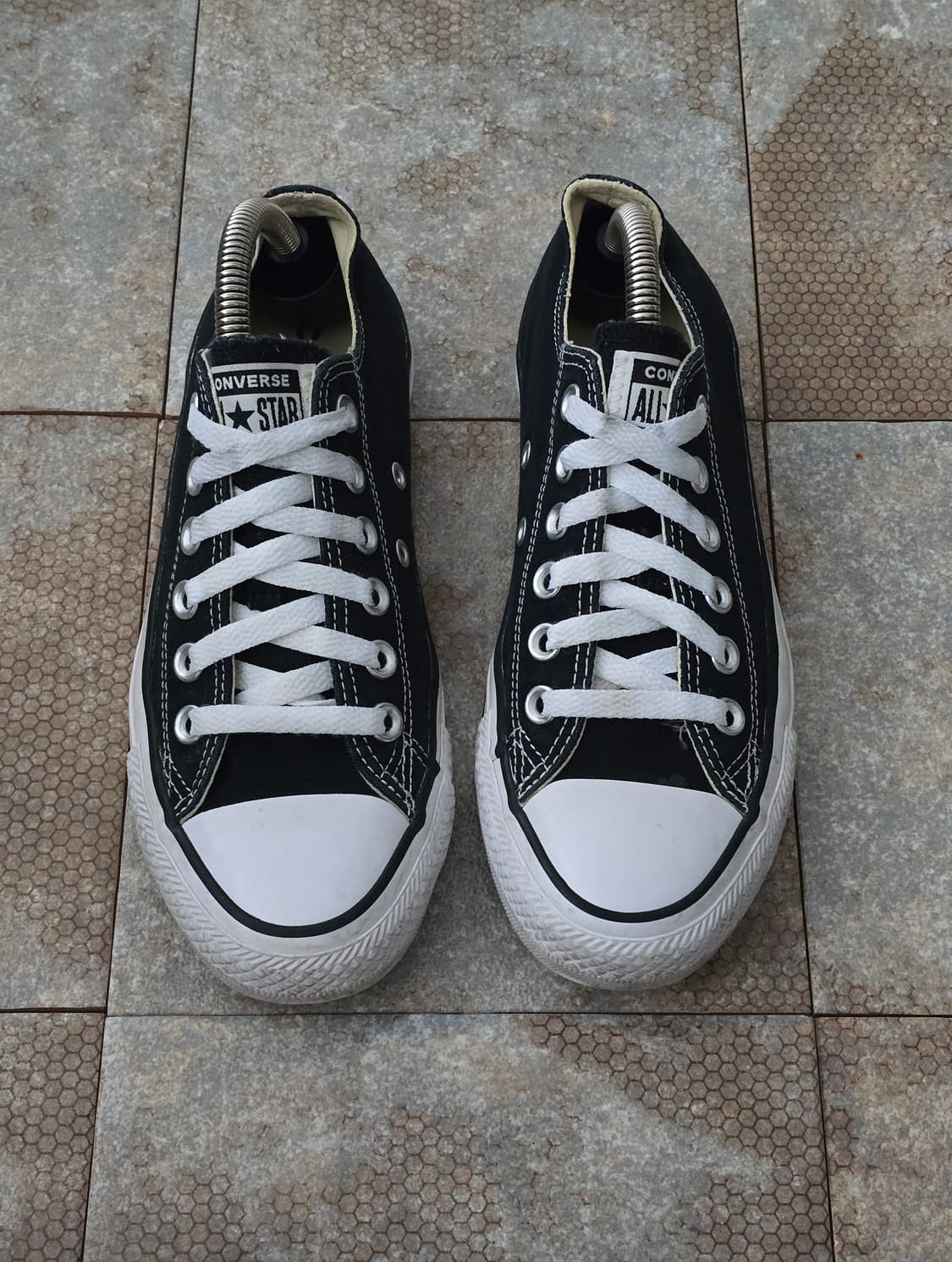 (235)컨버스 척테일러 올스타 로우 검흰 상품이미지1