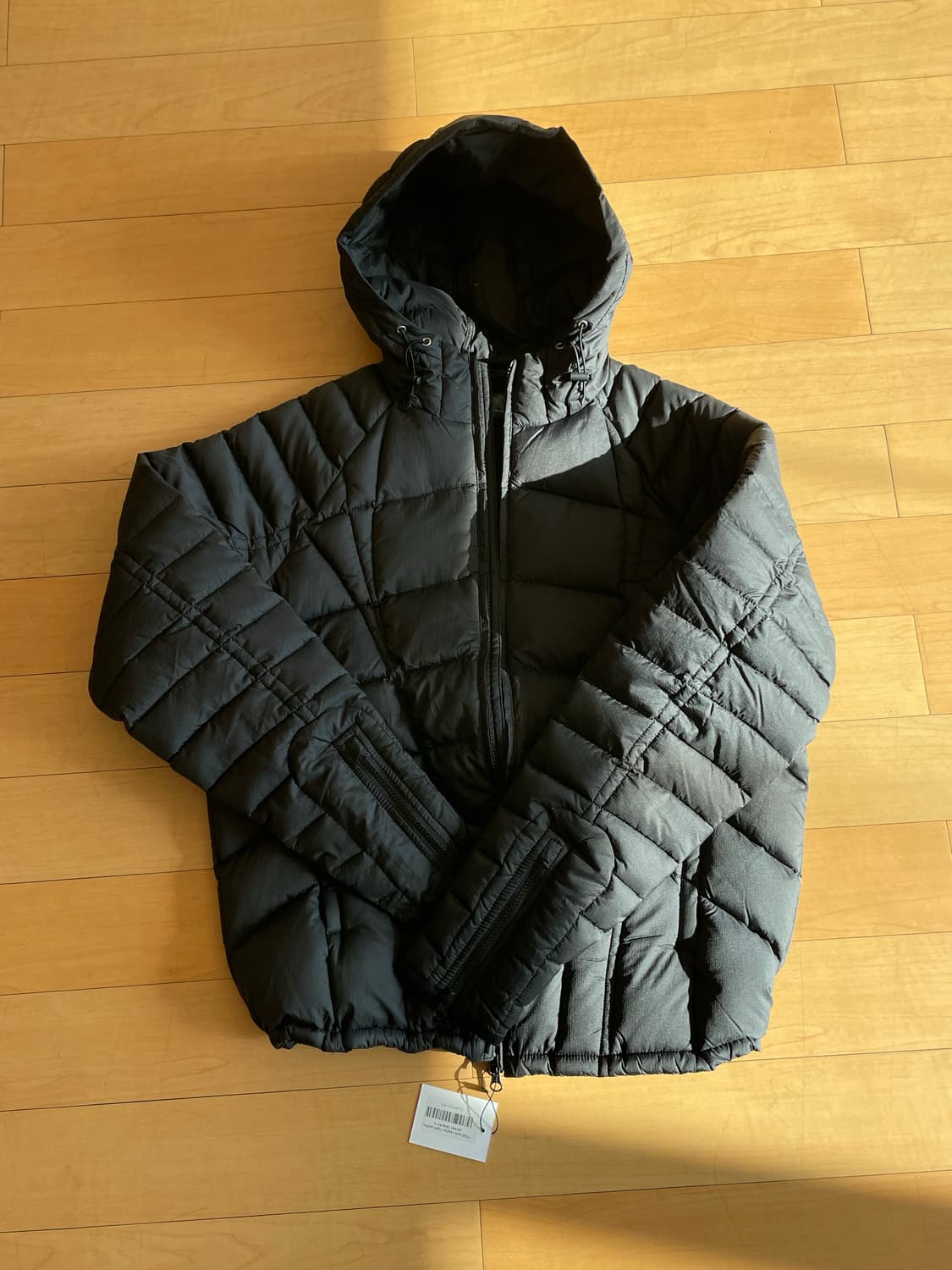 더콜디스트모먼트 경량패딩 상품이미지2