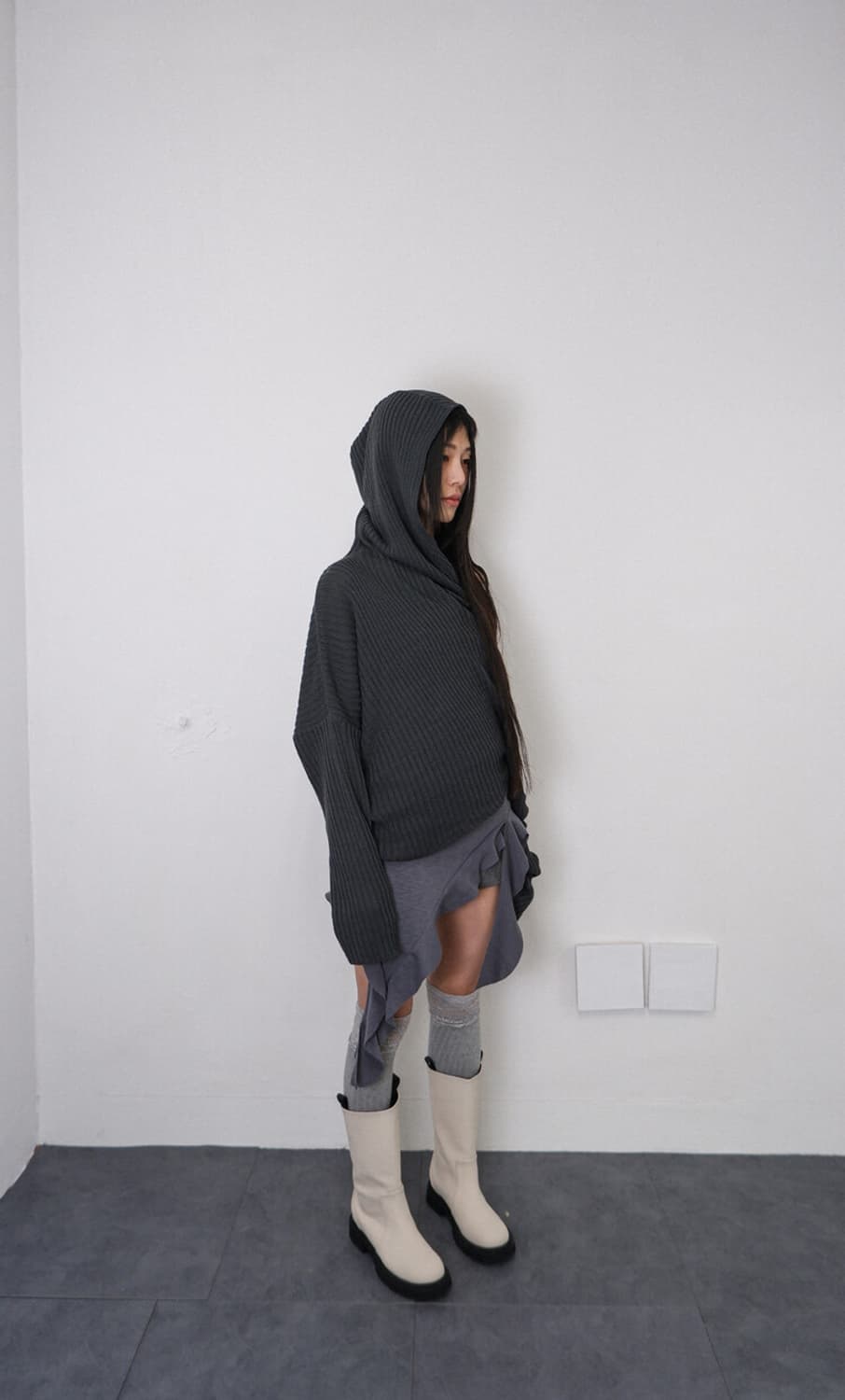 Be.sensai Dune hood knit charcoal drape 상품이미지1