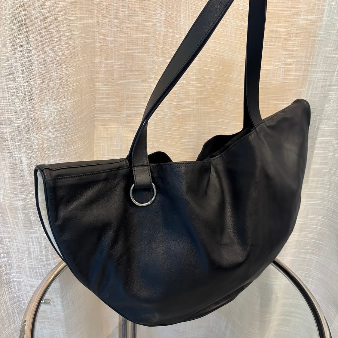 한섬 더일마 반달 숄더백     상품이미지2