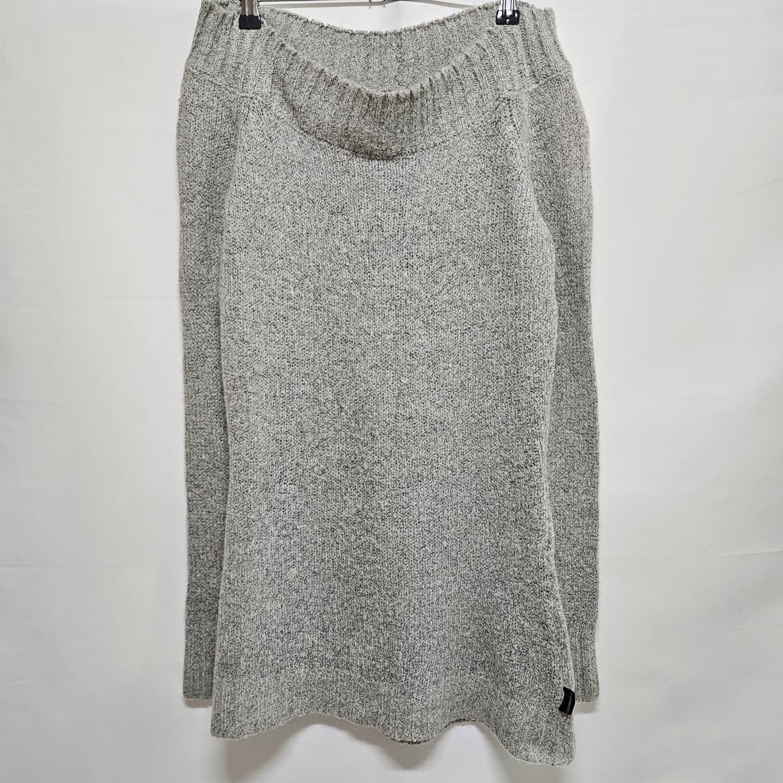 캘빈클라인진 오프숄더 부클레 니트 M 상품이미지1