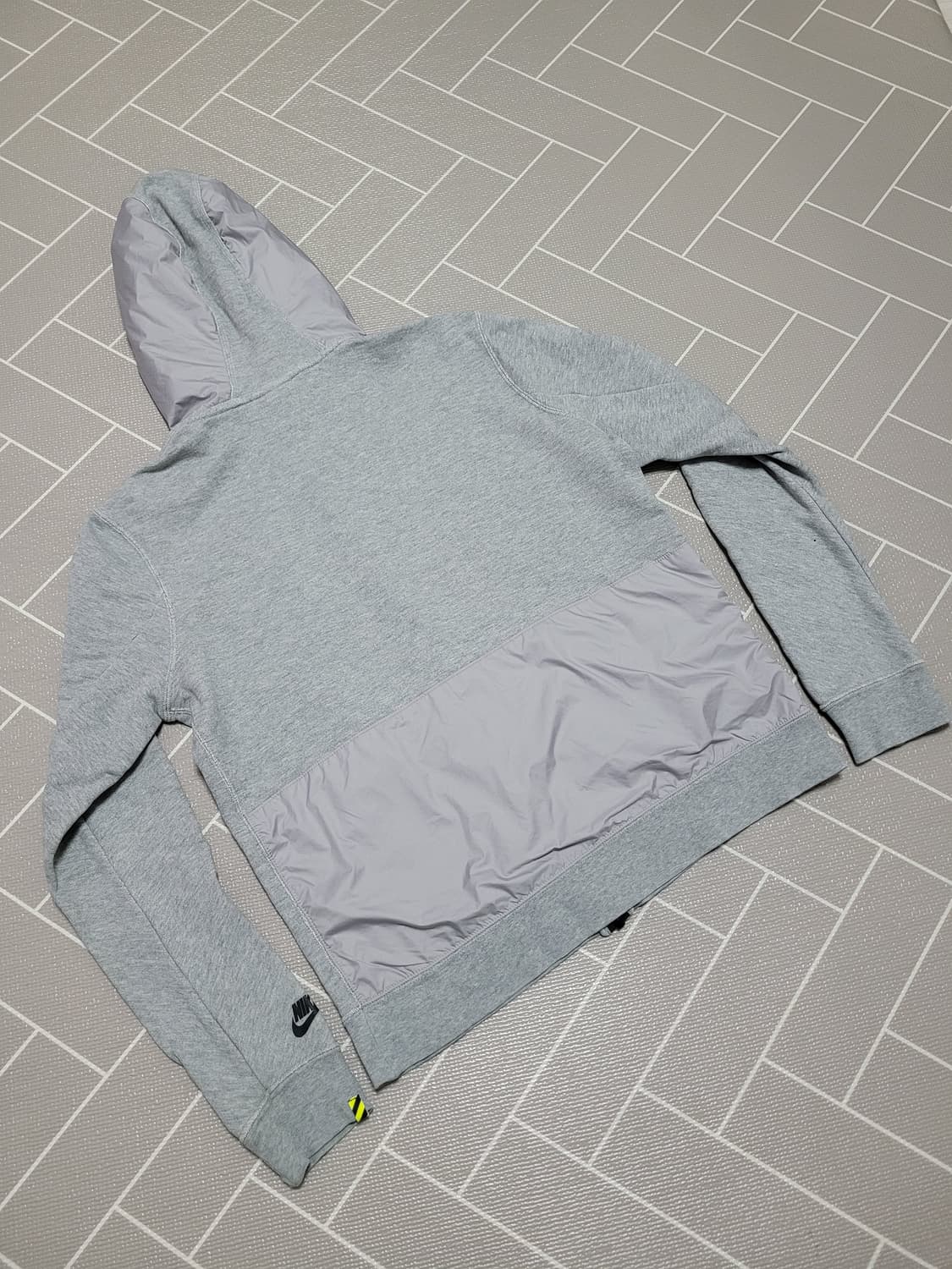 나이키 트랙 앤 필드 후드 풀집업 L 상품이미지2