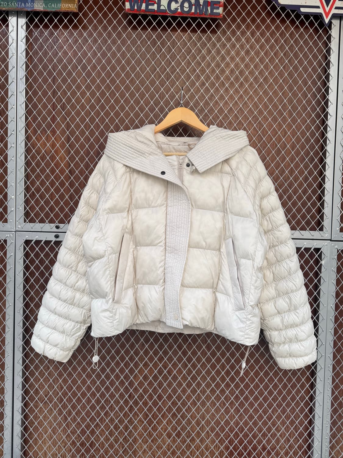 나이키 써마핏 스우시 프리마로프트 푸퍼 후드 크롭 패딩 자켓 M 상품이미지8