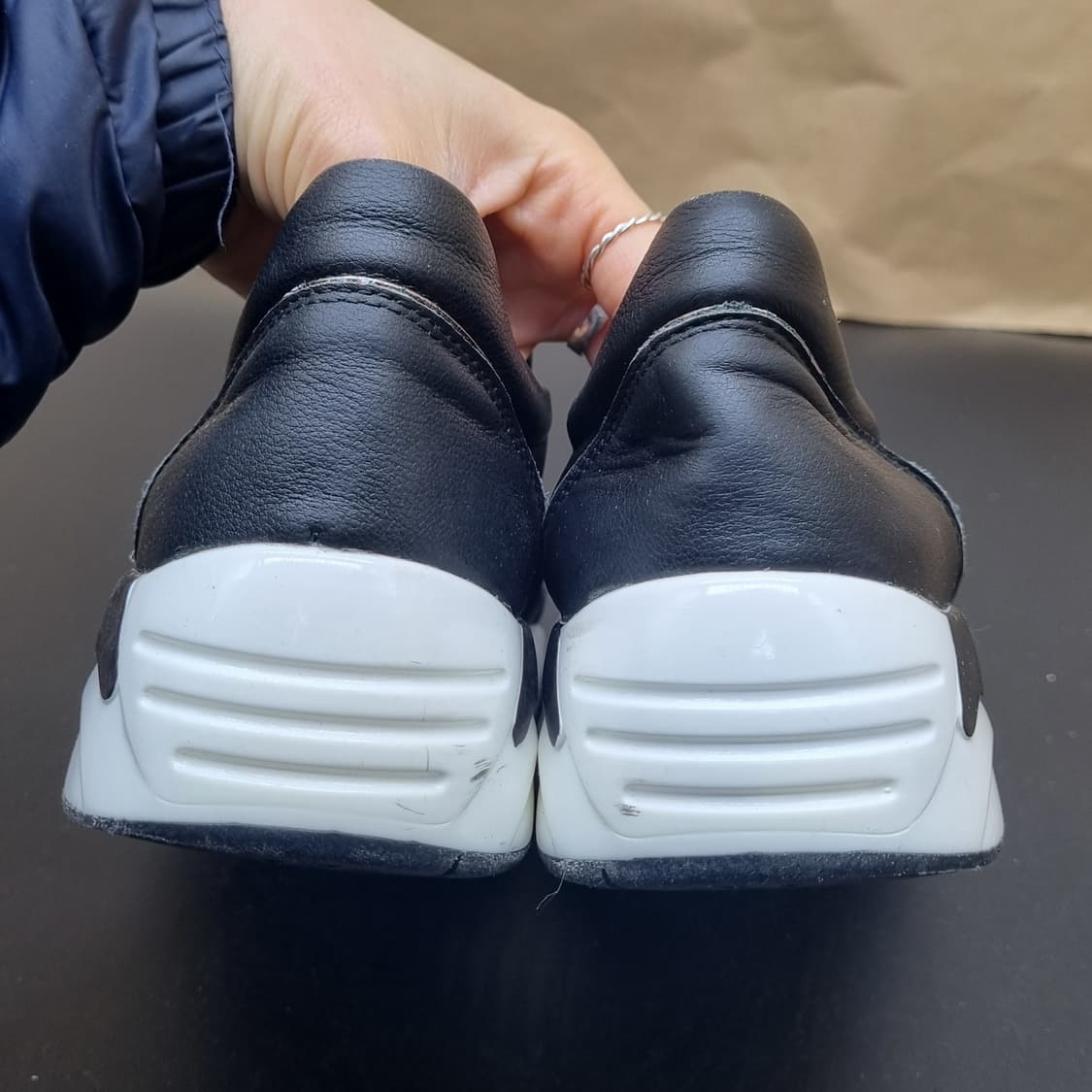 미쉘바이탠디 소가죽 슬립온 실사이즈225굽4 상품이미지4