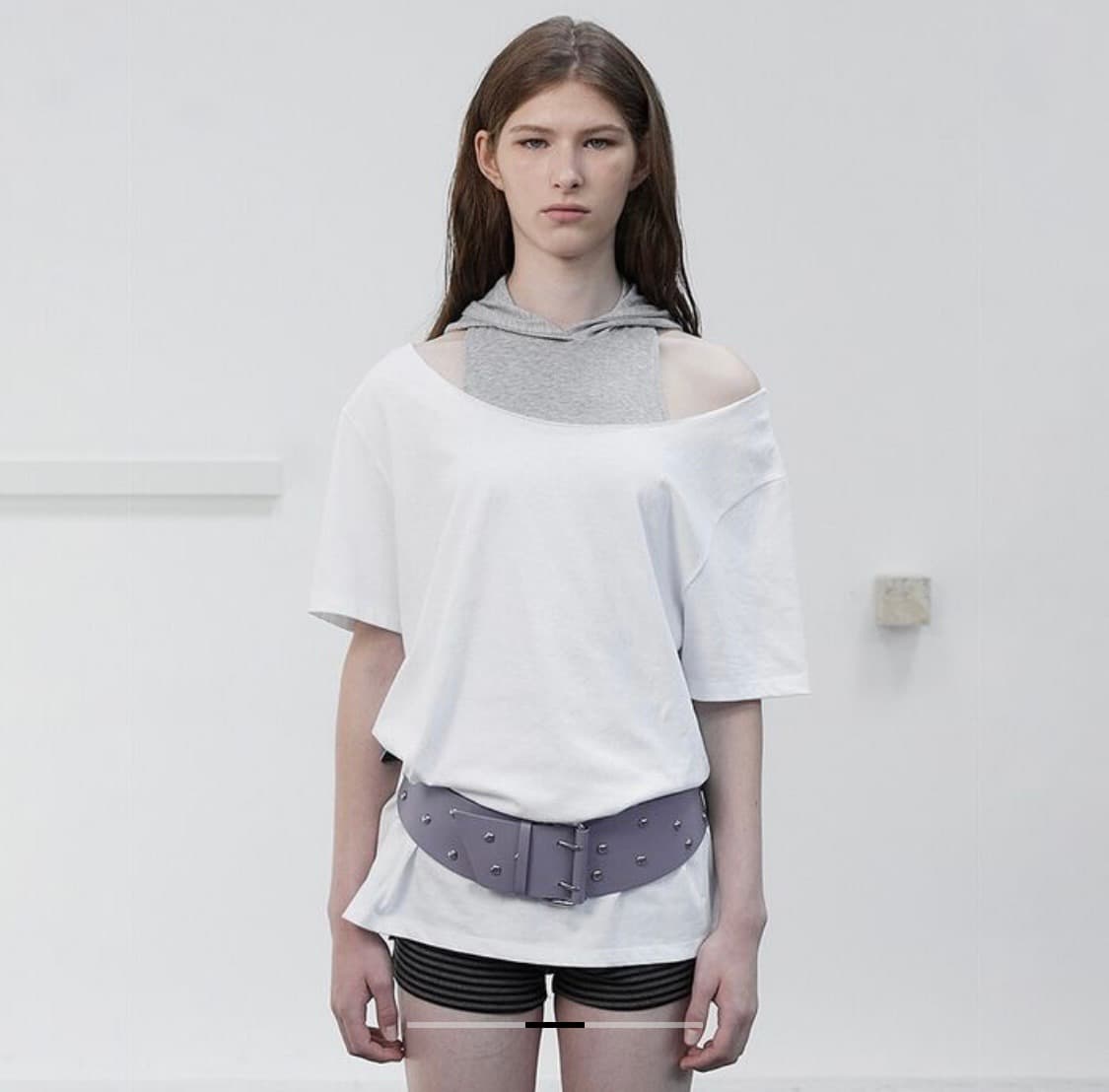 세릭 one shoulder loose top 화이트 상품이미지2