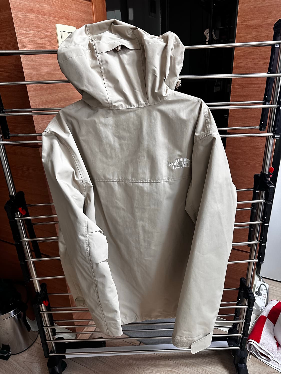 노스페이스 25FW 유틸리티 바람막이 베이지 XL 상품이미지3