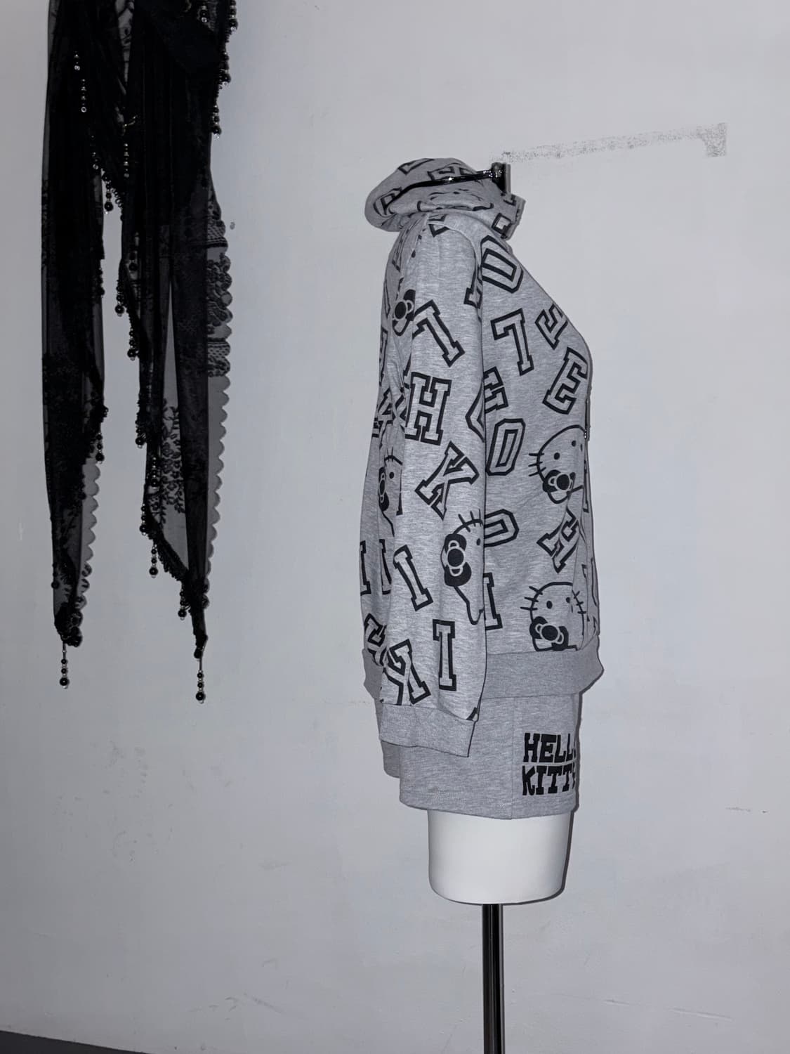 무채색 헬키 상하의 세트🎀 갸루 00s 헬로키티 호피  상품이미지2