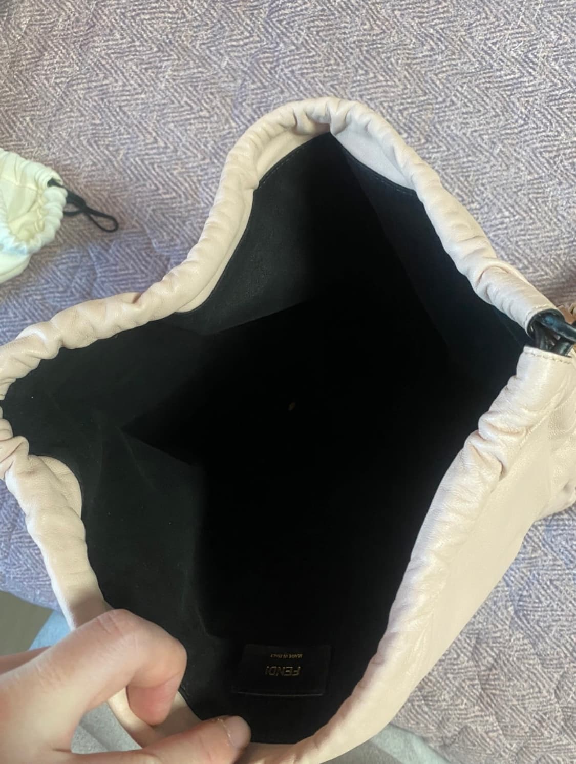 펜디 로마 아이보리 가죽 가방 상품이미지5