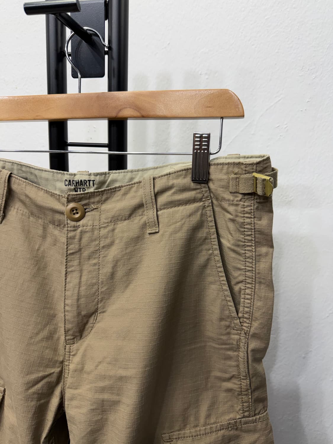 정품) 칼하트 WIP 베이지색 카고 바지 32 상품이미지3