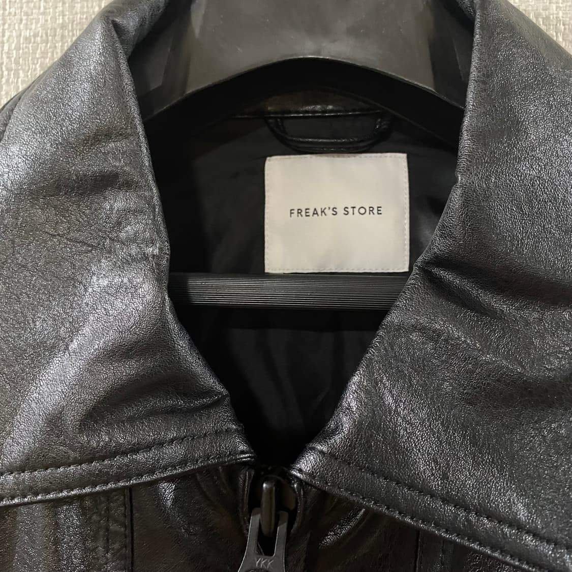 프릭스스토어 레더 봄버 자켓 상품이미지3