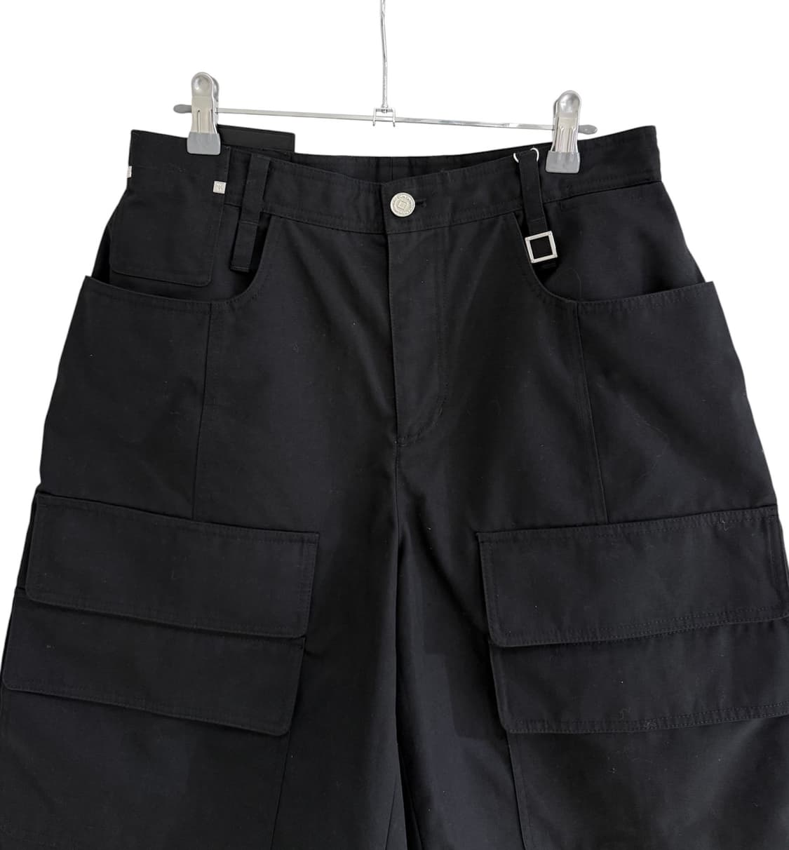 우영미 23FW 와이드 카고 버뮤다 팬츠 상품이미지3