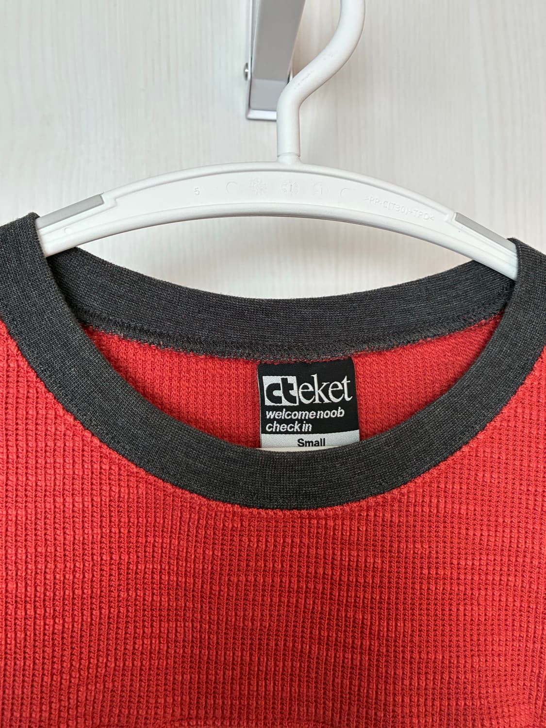 테켓 긴팔티셔츠 S 사이즈 상품이미지5