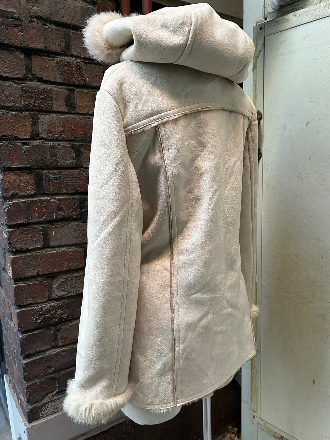 *rare design* 2000s 라떼갸루 모리걸 버클 퍼 코트 상품이미지3