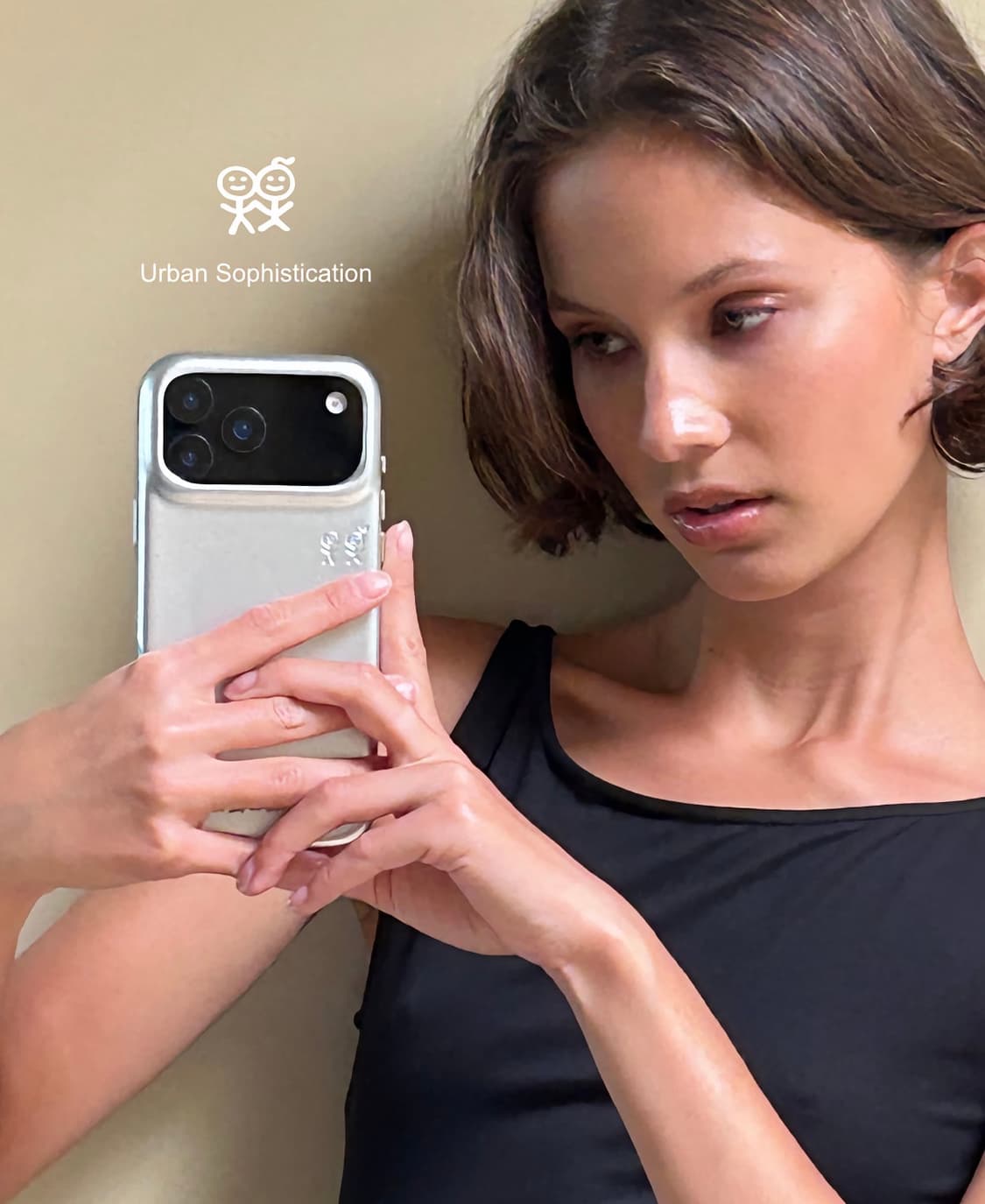 어반소피스티케이션 실버 케이스 아이폰17 프로 맥스 (새상품) 상품이미지2