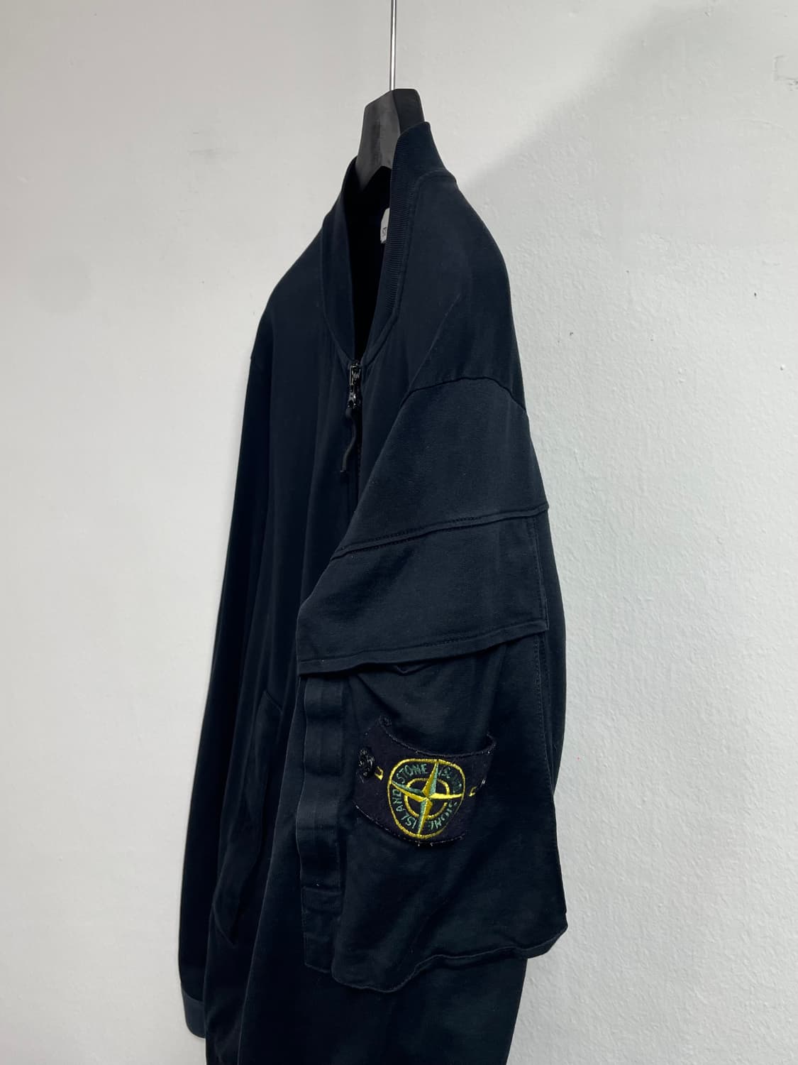 스톤아일랜드 와펜 MA-1 코튼 블루종 자켓 (on.313) 상품이미지2