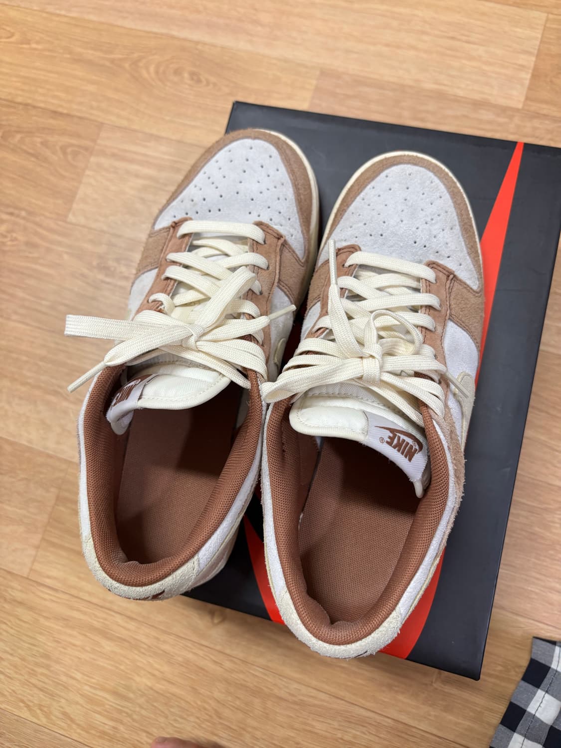 나이키 덩크 커리 260사이즈 판매합니다 상품이미지1