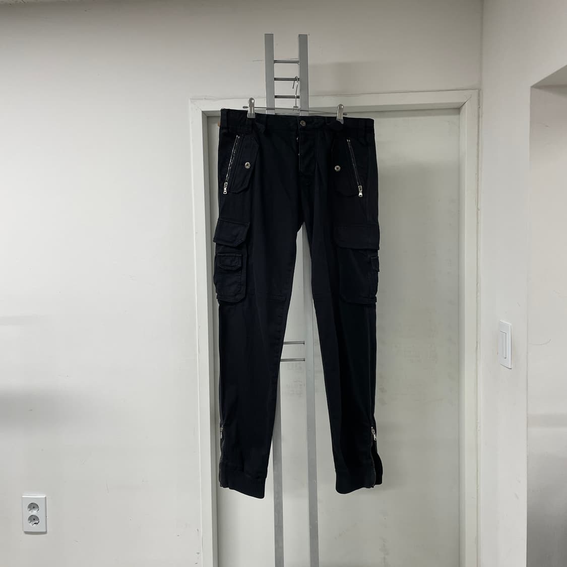 돌체앤가바나 카고 팬츠 블랙 50 상품이미지1