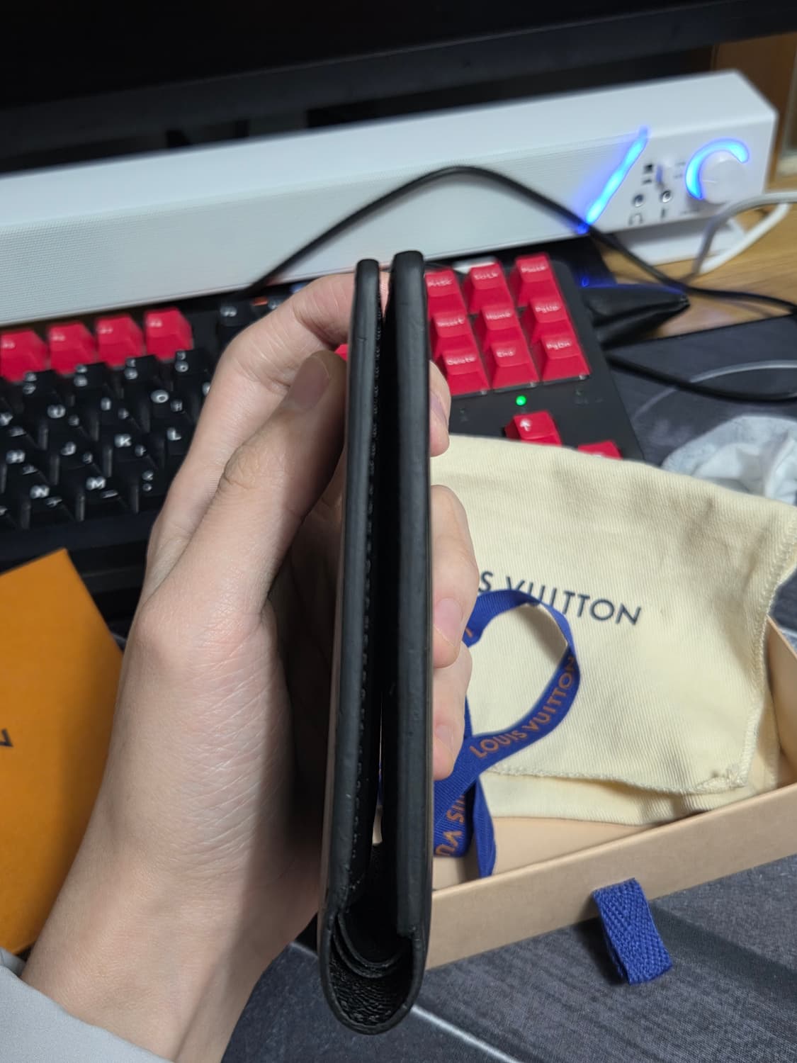 루이비통 에삐 반지갑  상품이미지4