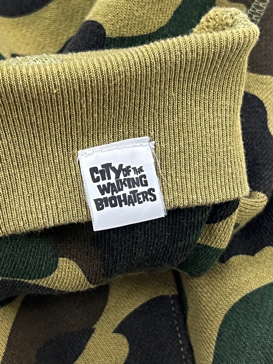 베이프 00s 퍼스트카모 녹계 샤크 후드집업 상품이미지8